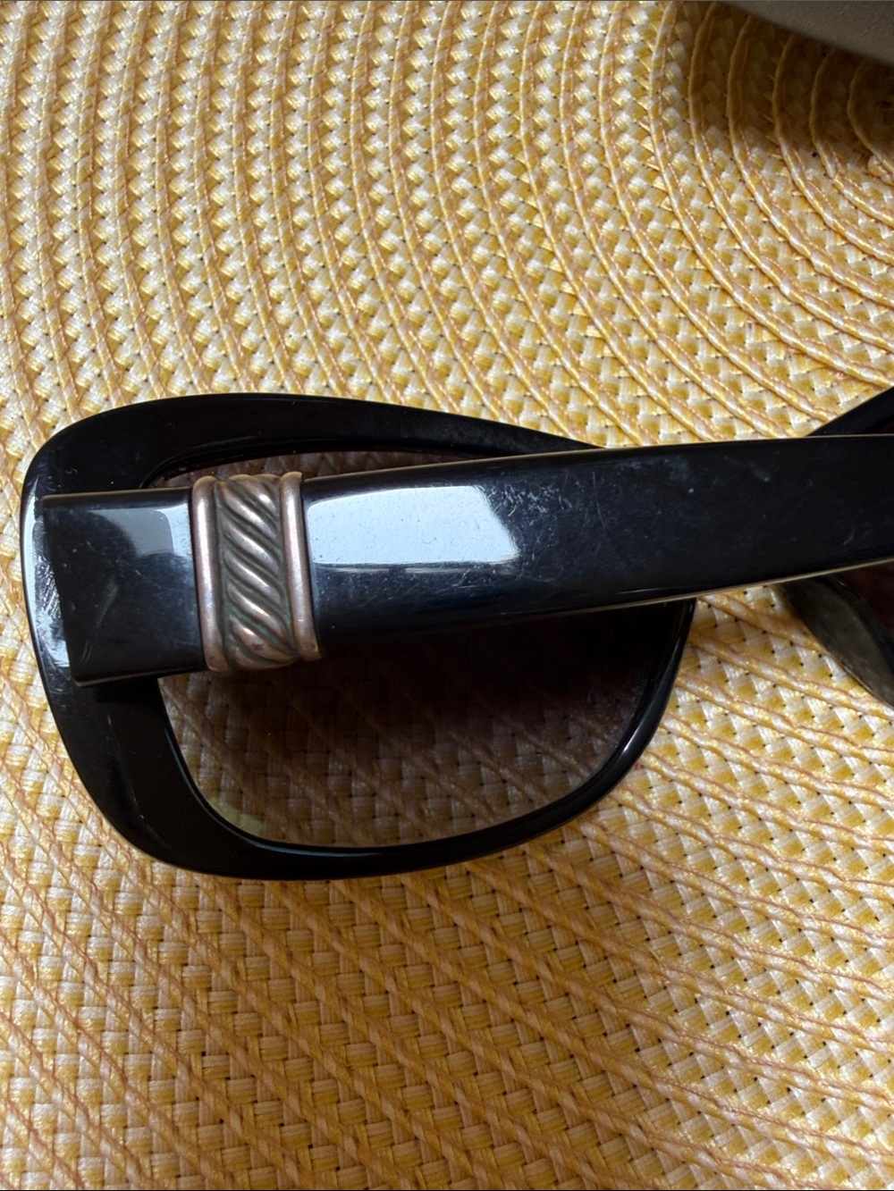 David Yurman Black Women's Fashion Sunglasses with Gradient Lense - Picture 4 of 5